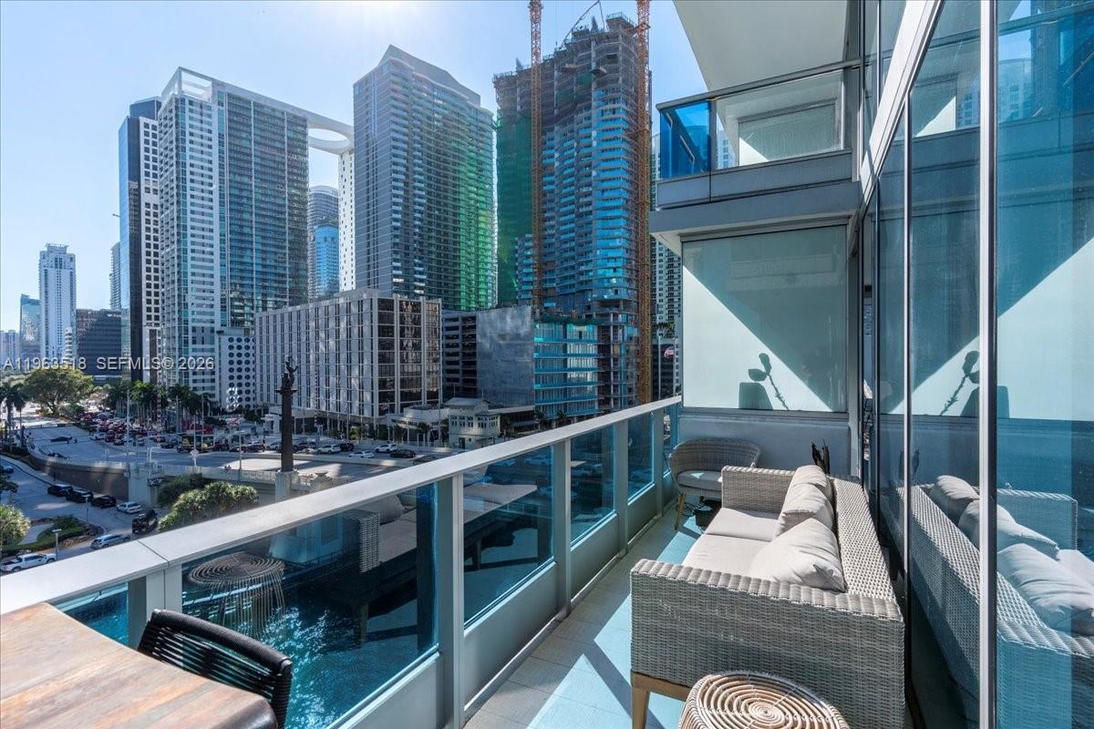 200 BISCAYNE BLVD WY #706, Miami FL 33131
