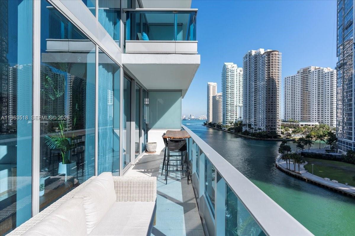 200 BISCAYNE BLVD WY #706, Miami FL 33131