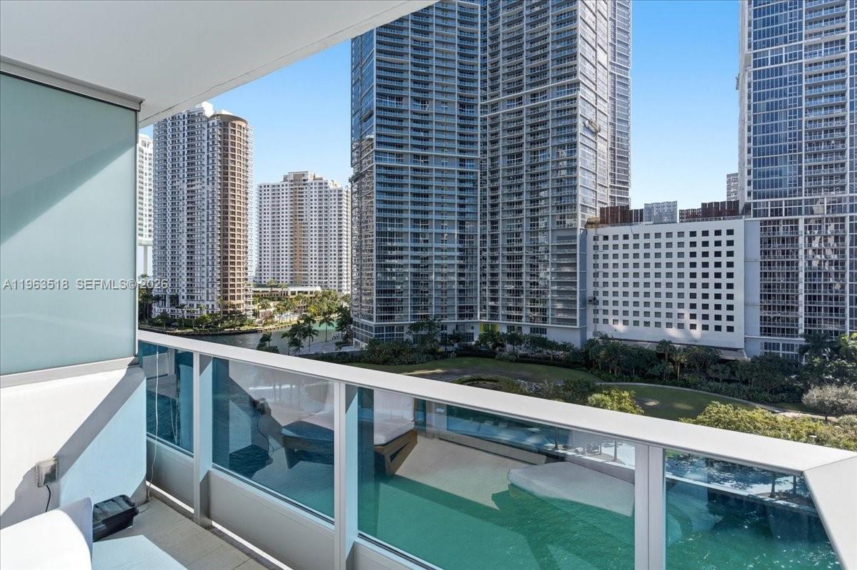 200 BISCAYNE BLVD WY #706, Miami FL 33131
