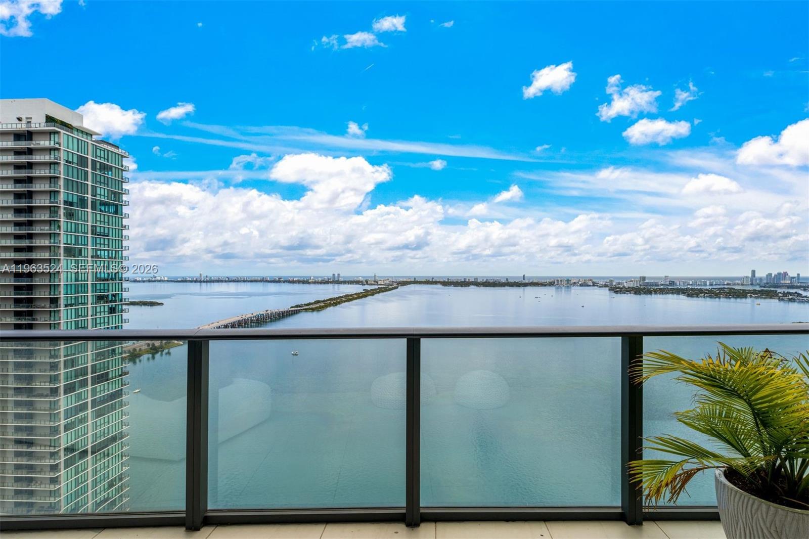 480 NE 31st St #4002, Miami FL 33137
