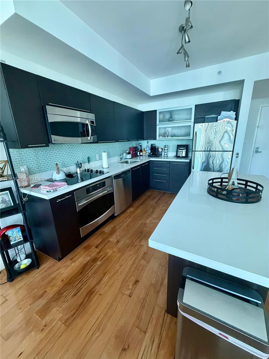 90 SW 3rd St #3012, Miami FL 33130