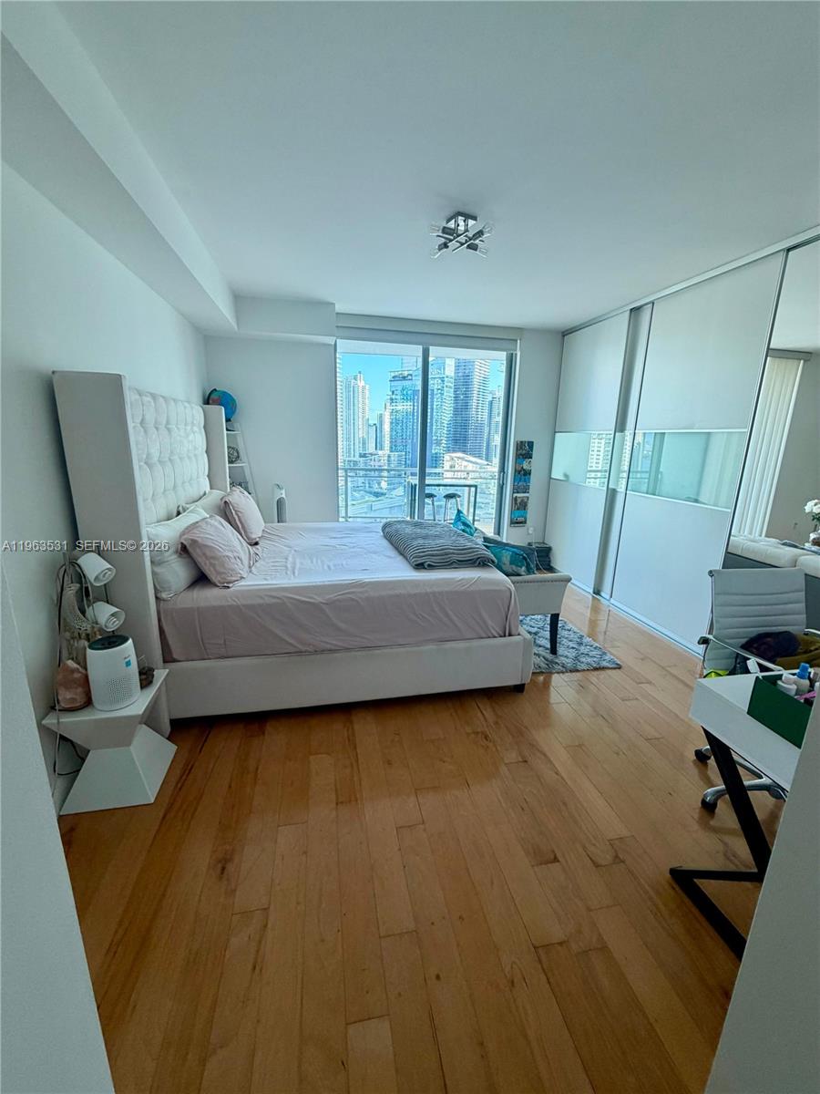 90 SW 3rd St #3012, Miami FL 33130