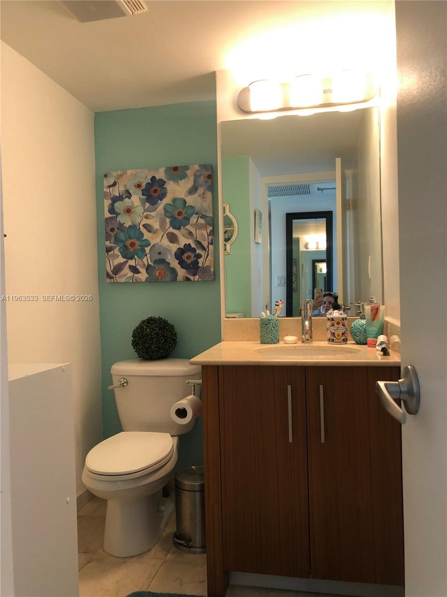 10275 Collins Ave #427, Bal Harbour FL 33154