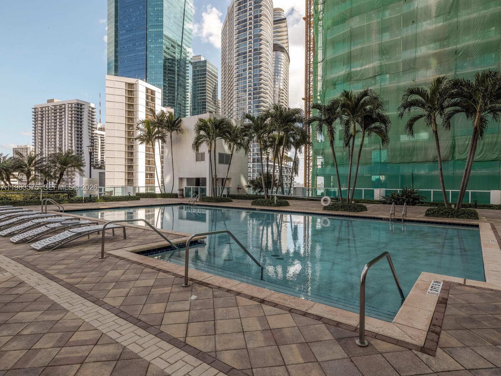 31 SE 5th St #3419, Miami FL 33131