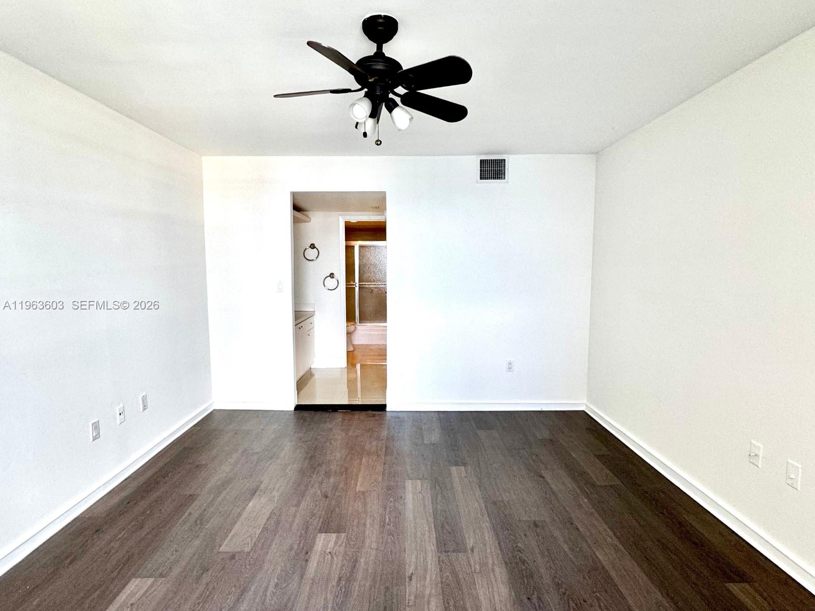2333 Brickell Ave #2607, Miami FL 33129