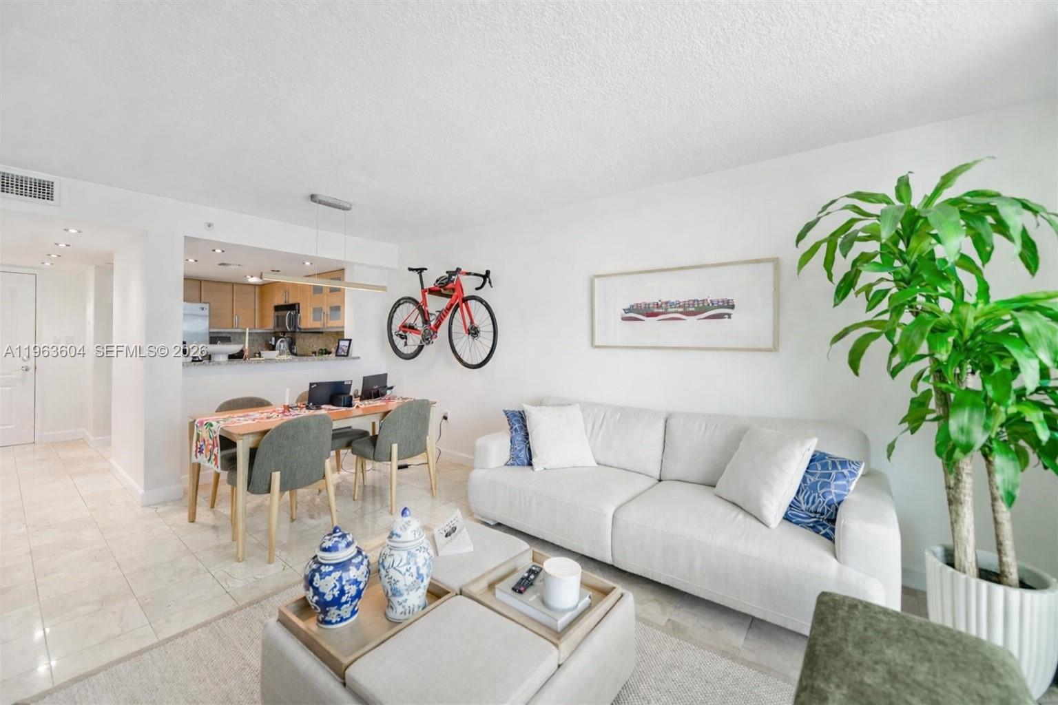 2101 Brickell Ave #2009, Miami FL 33129