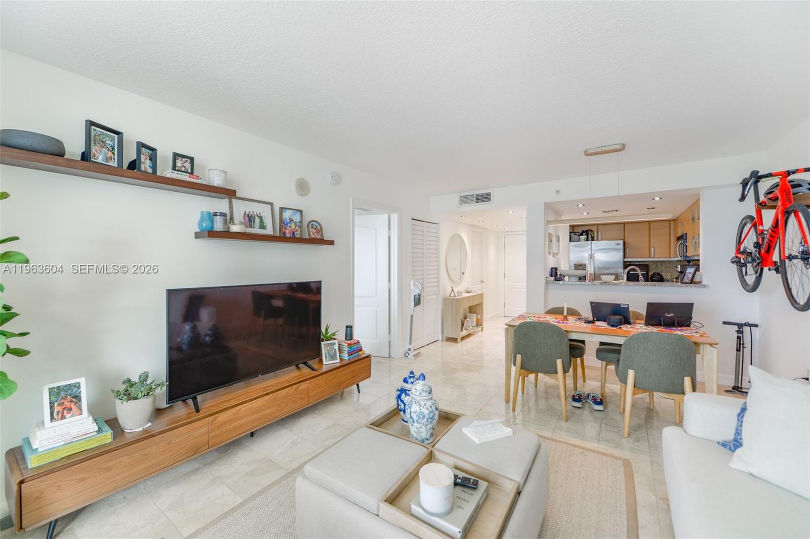 2101 Brickell Ave #2009, Miami FL 33129