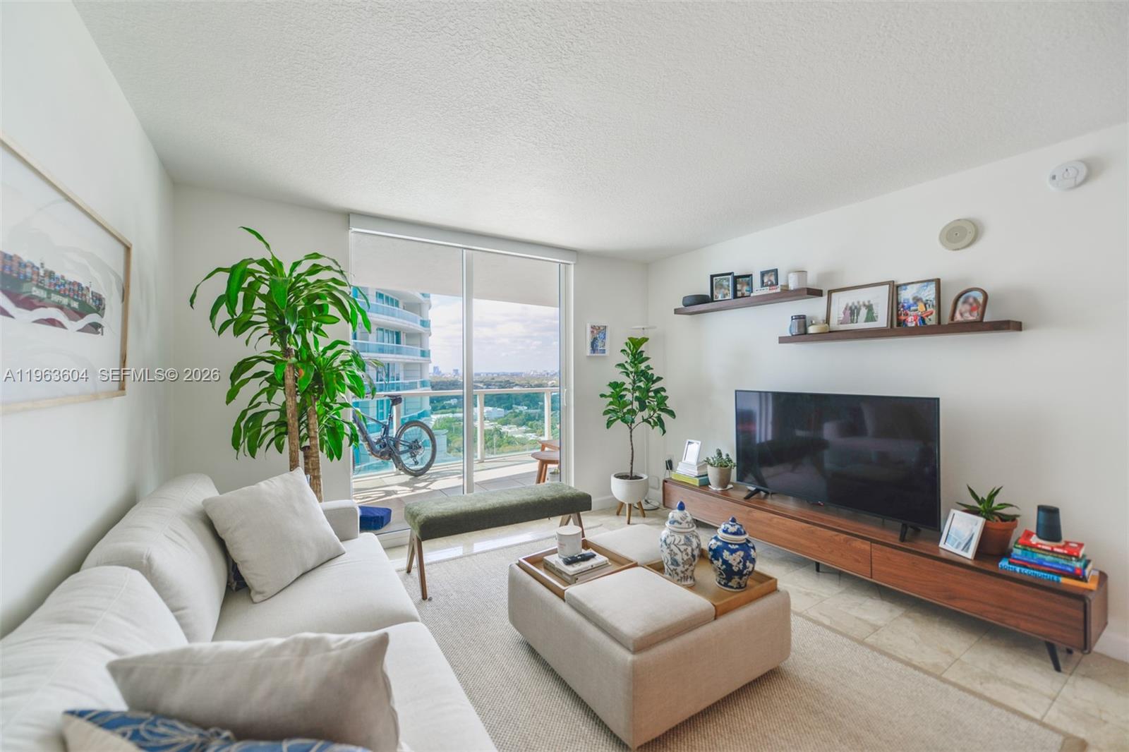2101 Brickell Ave #2009, Miami FL 33129