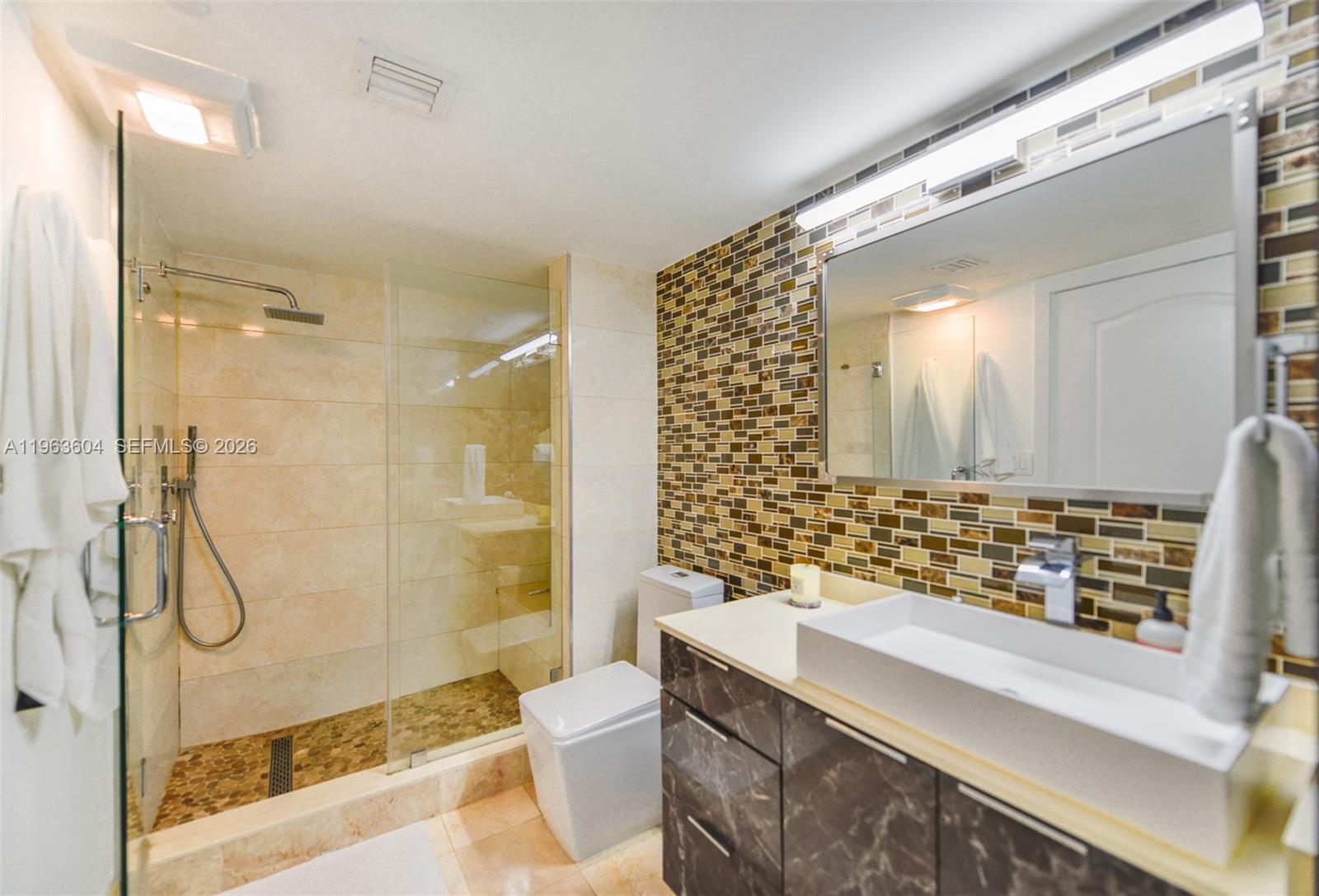 2101 Brickell Ave #2009, Miami FL 33129