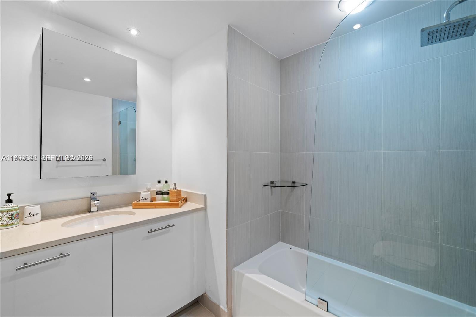 3250 NE 1st Ave #515, Miami FL 33137
