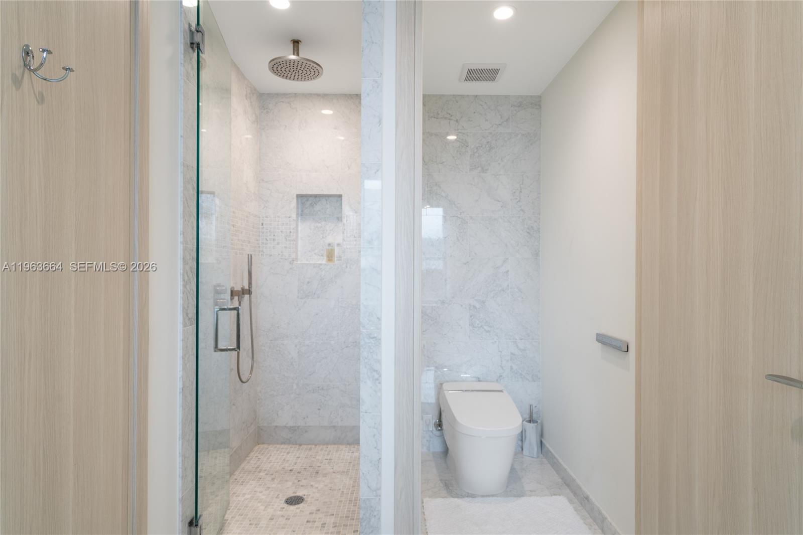 1000 Brickell Plz #PH5005, Miami FL 33131