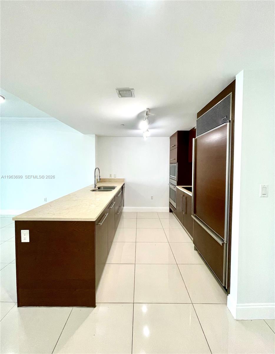 465 BRICKELL AVE #1106, Miami FL 33131