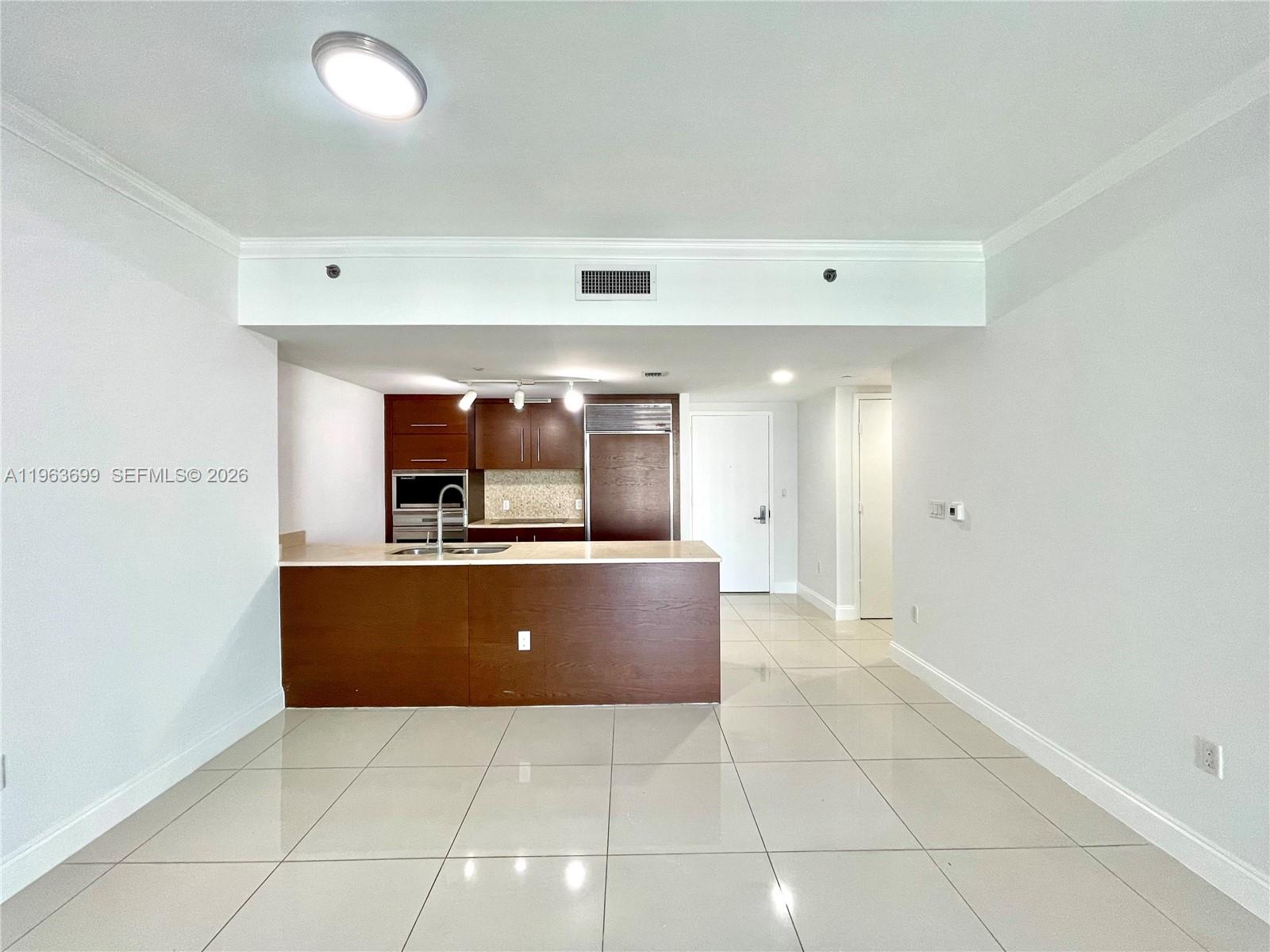 465 BRICKELL AVE #1106, Miami FL 33131