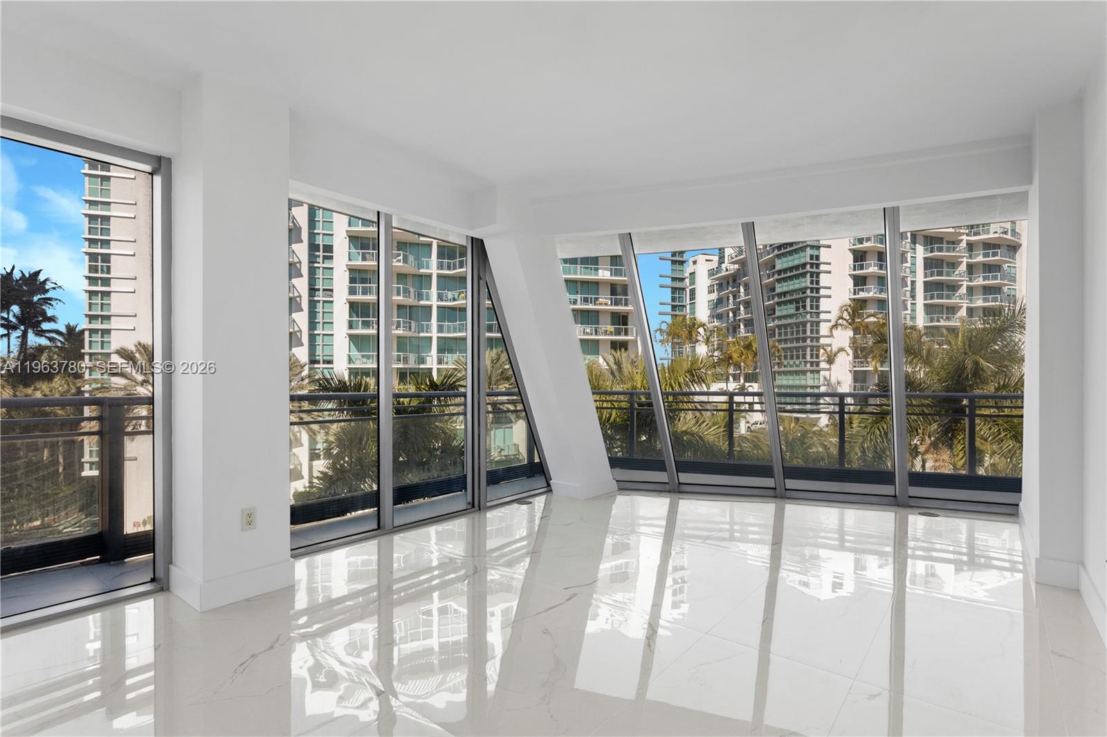2950 NE 188th St #349, Aventura FL 33180