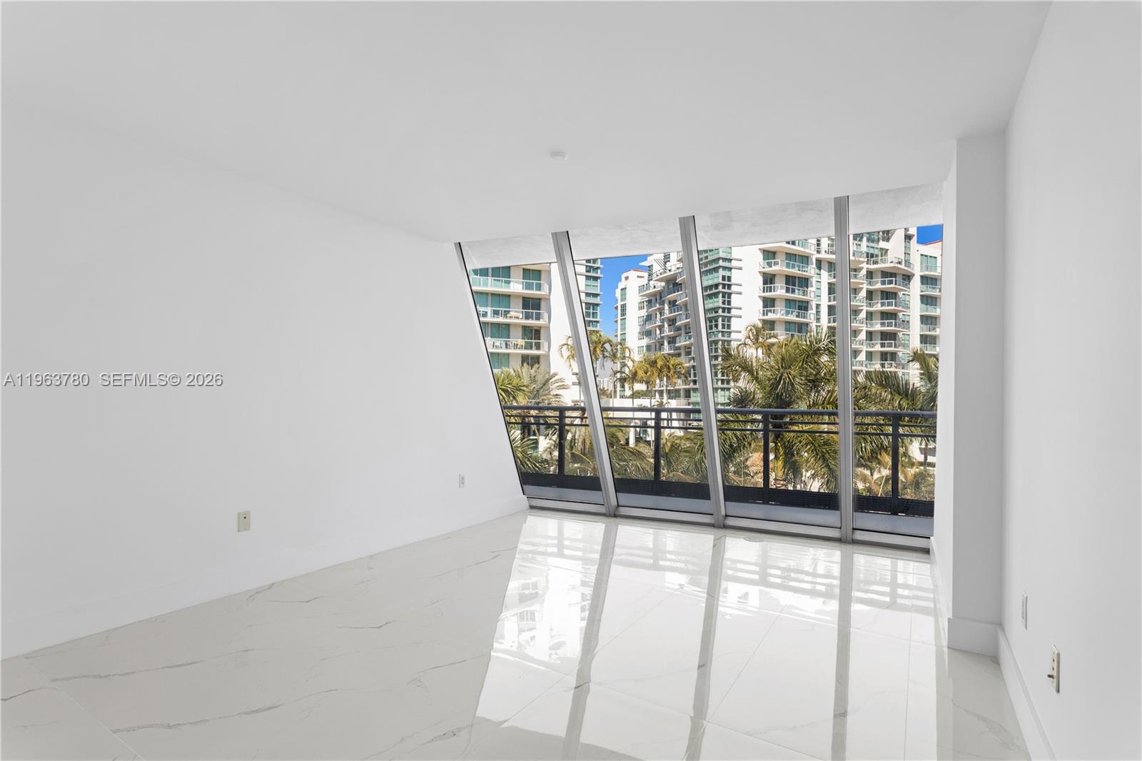 2950 NE 188th St #349, Aventura FL 33180