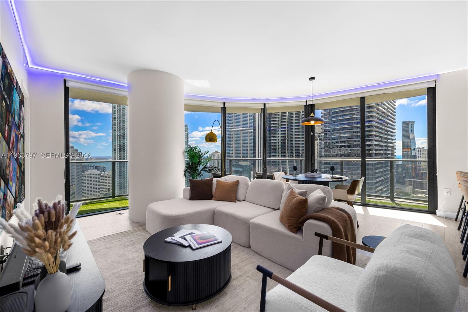 45 SW 9th St #2803, Miami FL 33130