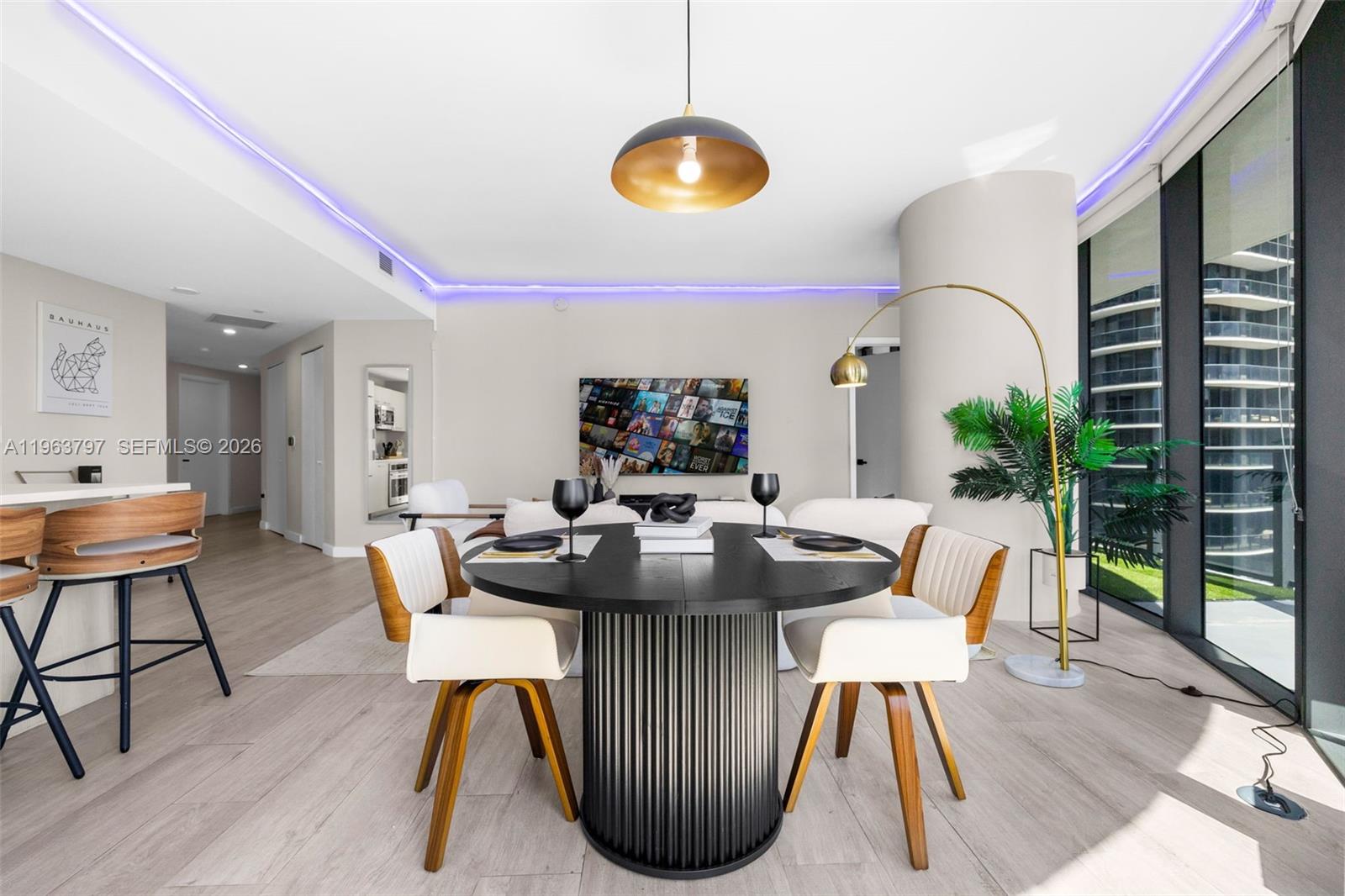 45 SW 9th St #2803, Miami FL 33130