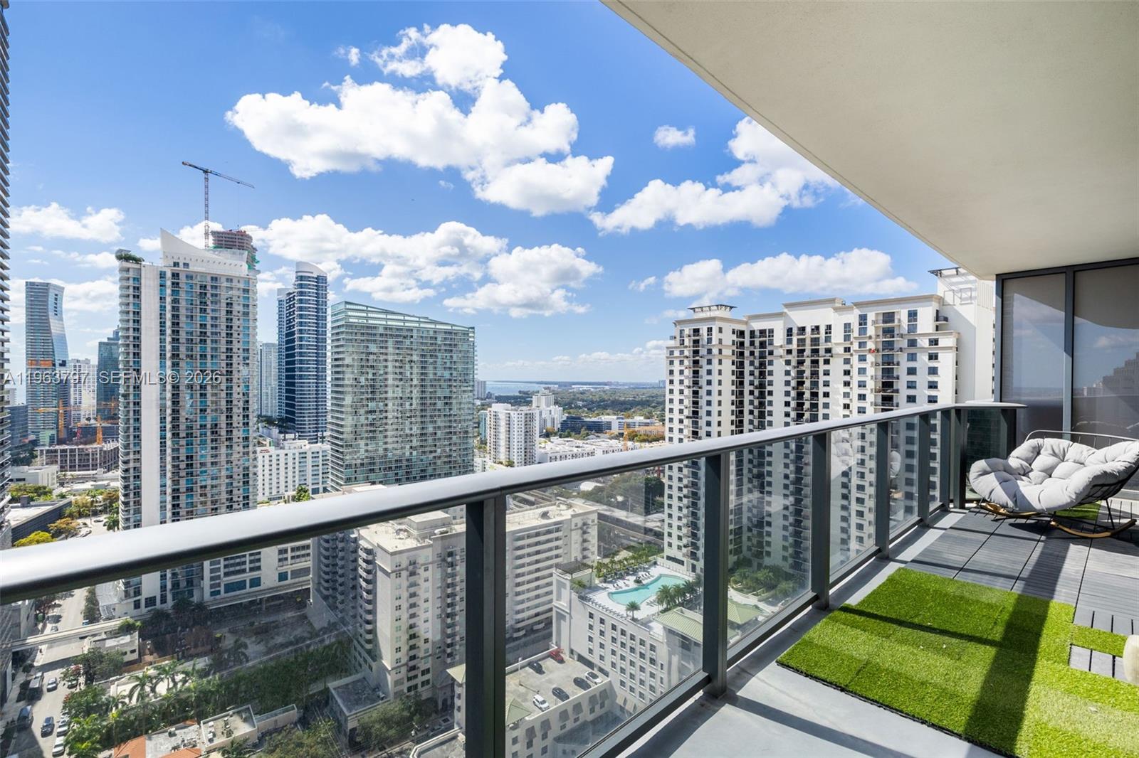45 SW 9th St #2803, Miami FL 33130