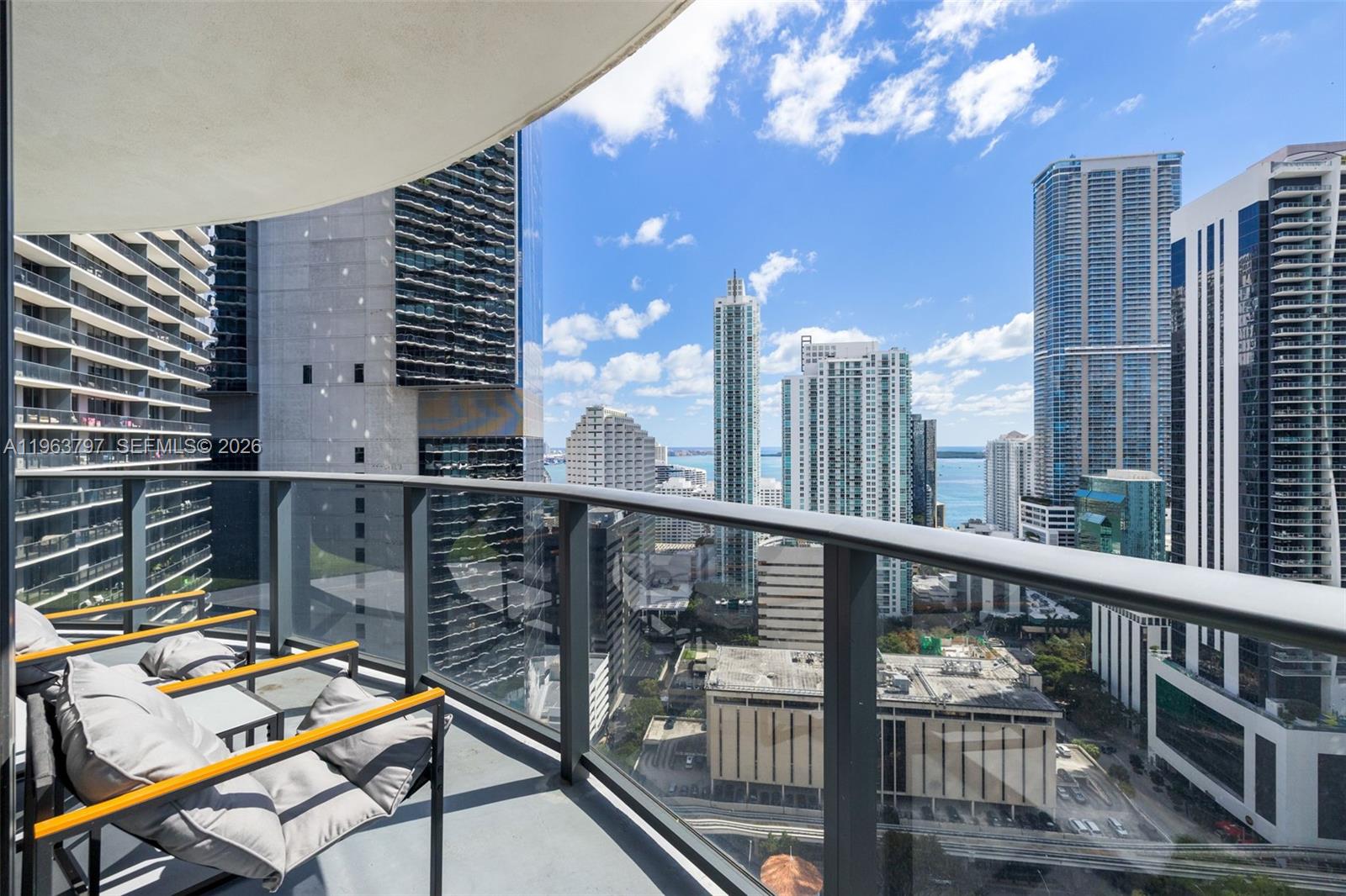 45 SW 9th St #2803, Miami FL 33130