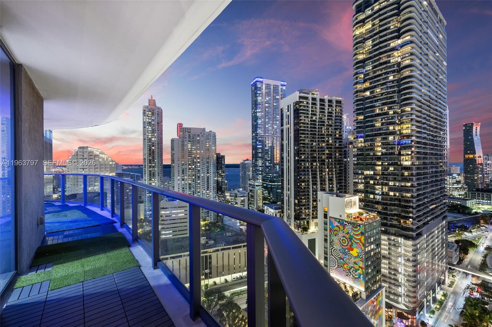 45 SW 9th St #2803, Miami FL 33130
