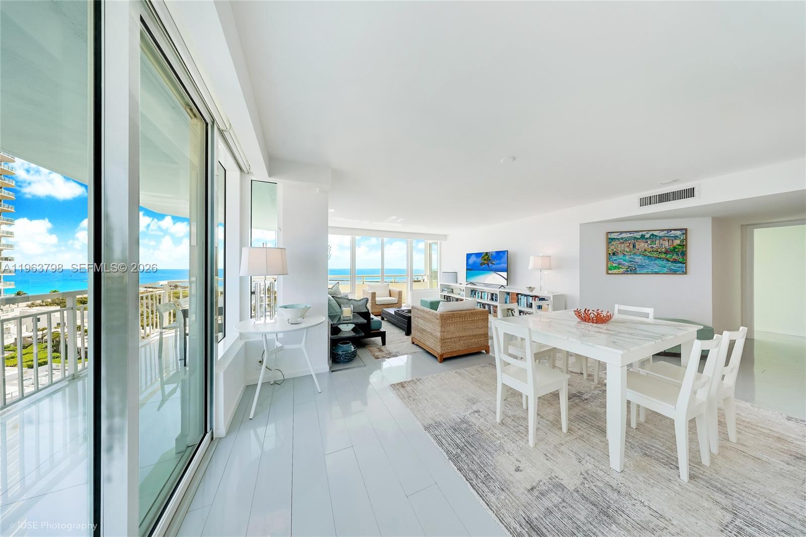 400 S Pointe Dr #1104, Miami Beach FL 33139