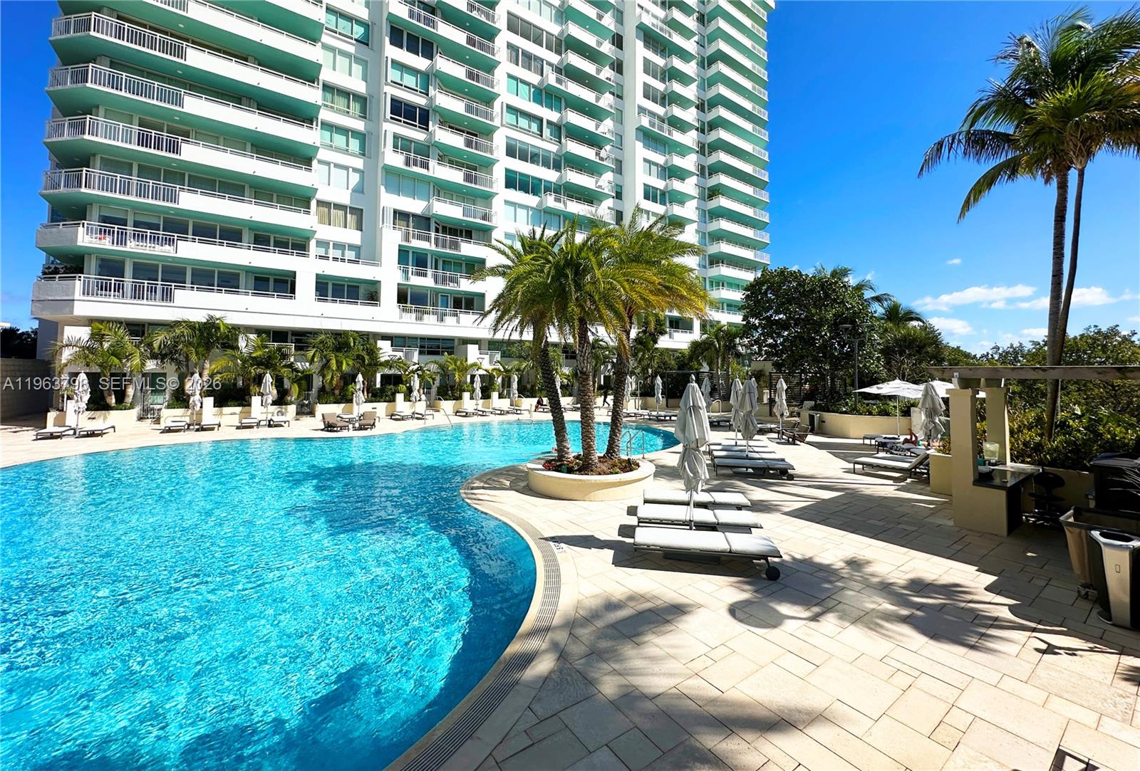 400 S Pointe Dr #1104, Miami Beach FL 33139