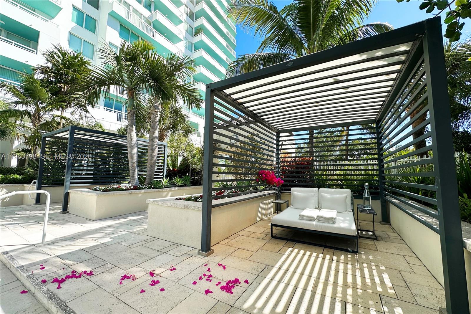 400 S Pointe Dr #1104, Miami Beach FL 33139