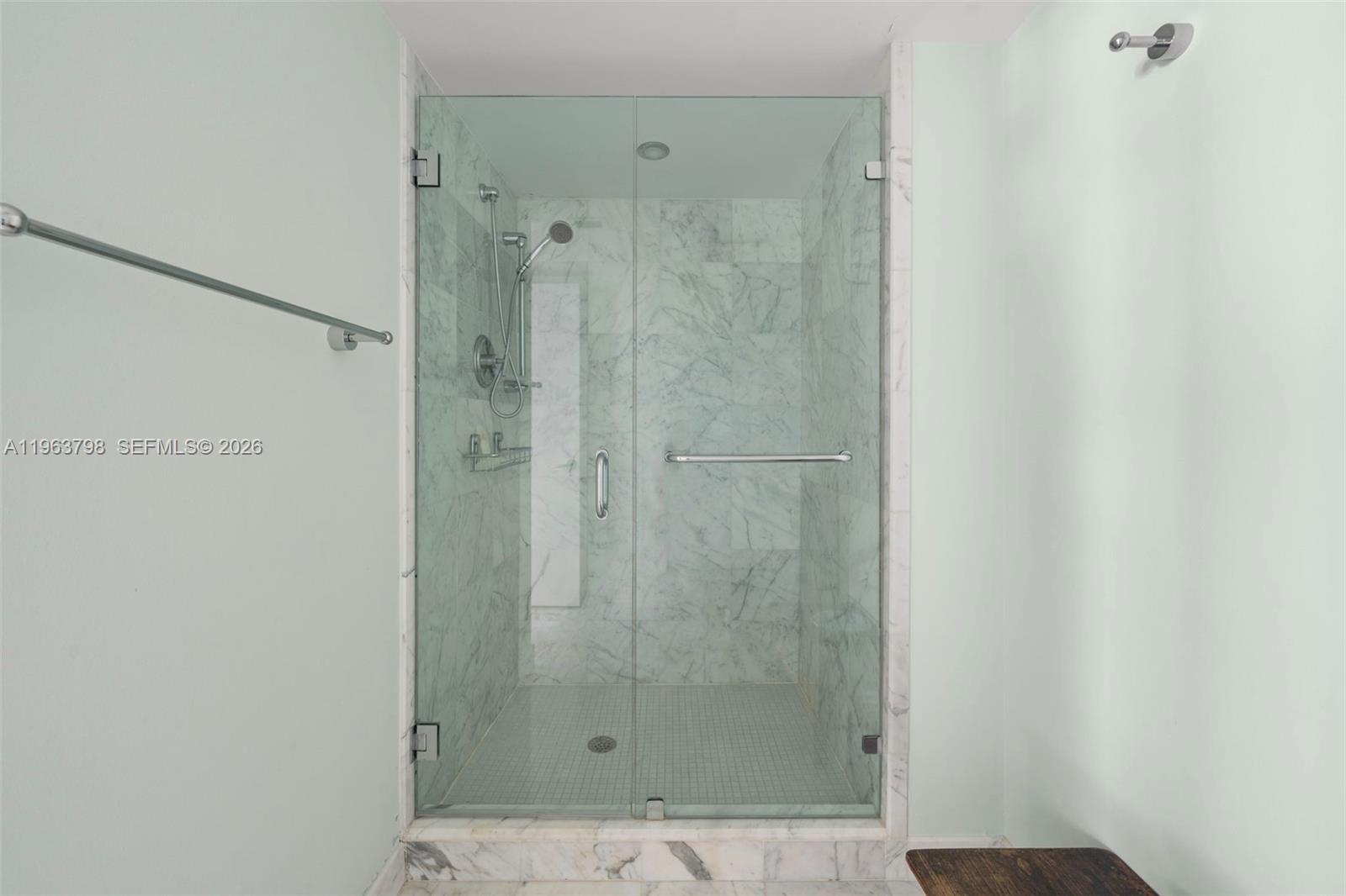 400 S Pointe Dr #1104, Miami Beach FL 33139