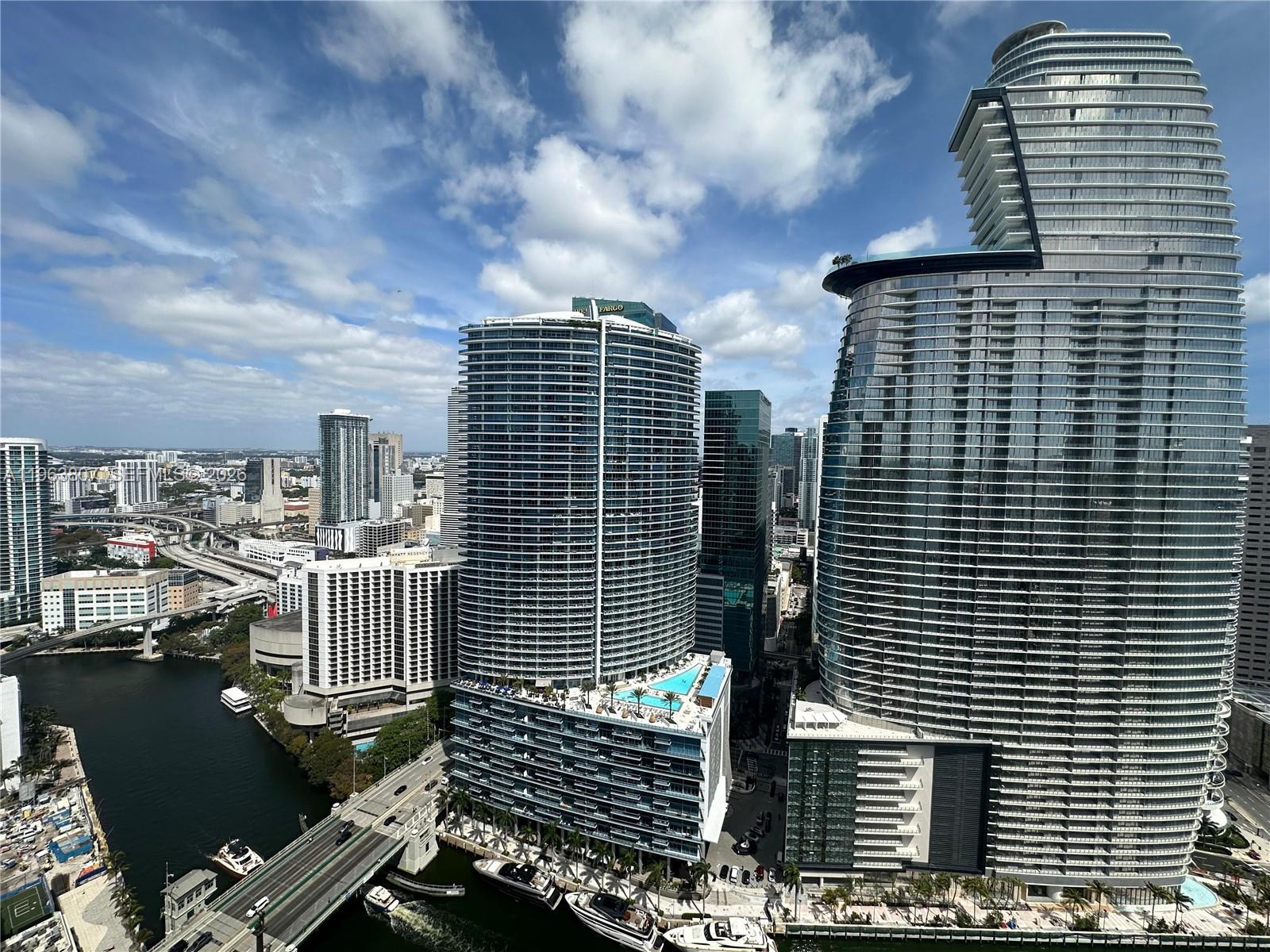 475 Brickell Ave #4110, Miami FL 33131