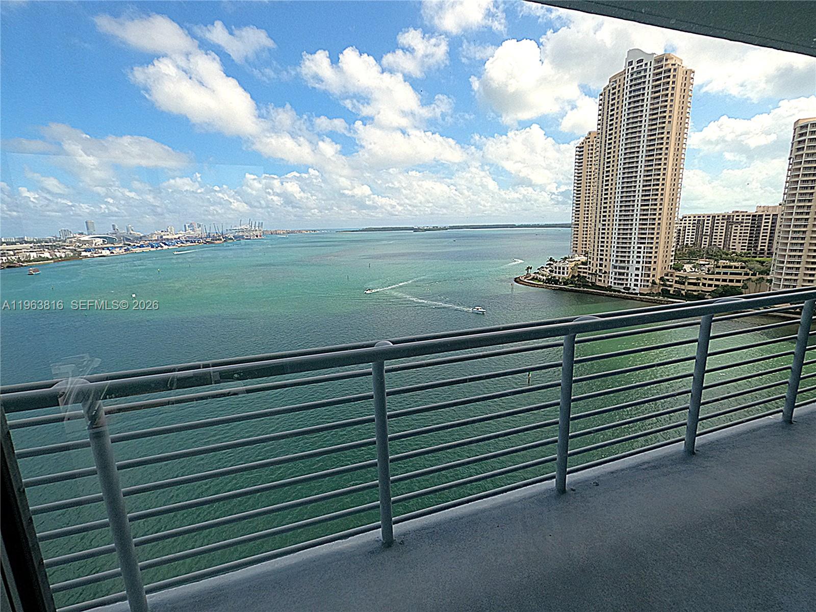 335 S Biscayne Blvd #1712, Miami FL 33131
