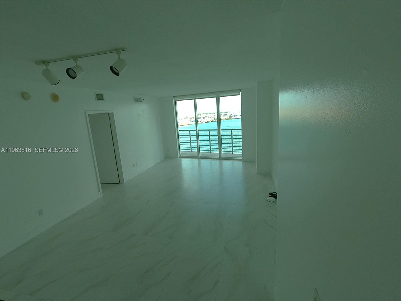 335 S Biscayne Blvd #1712, Miami FL 33131