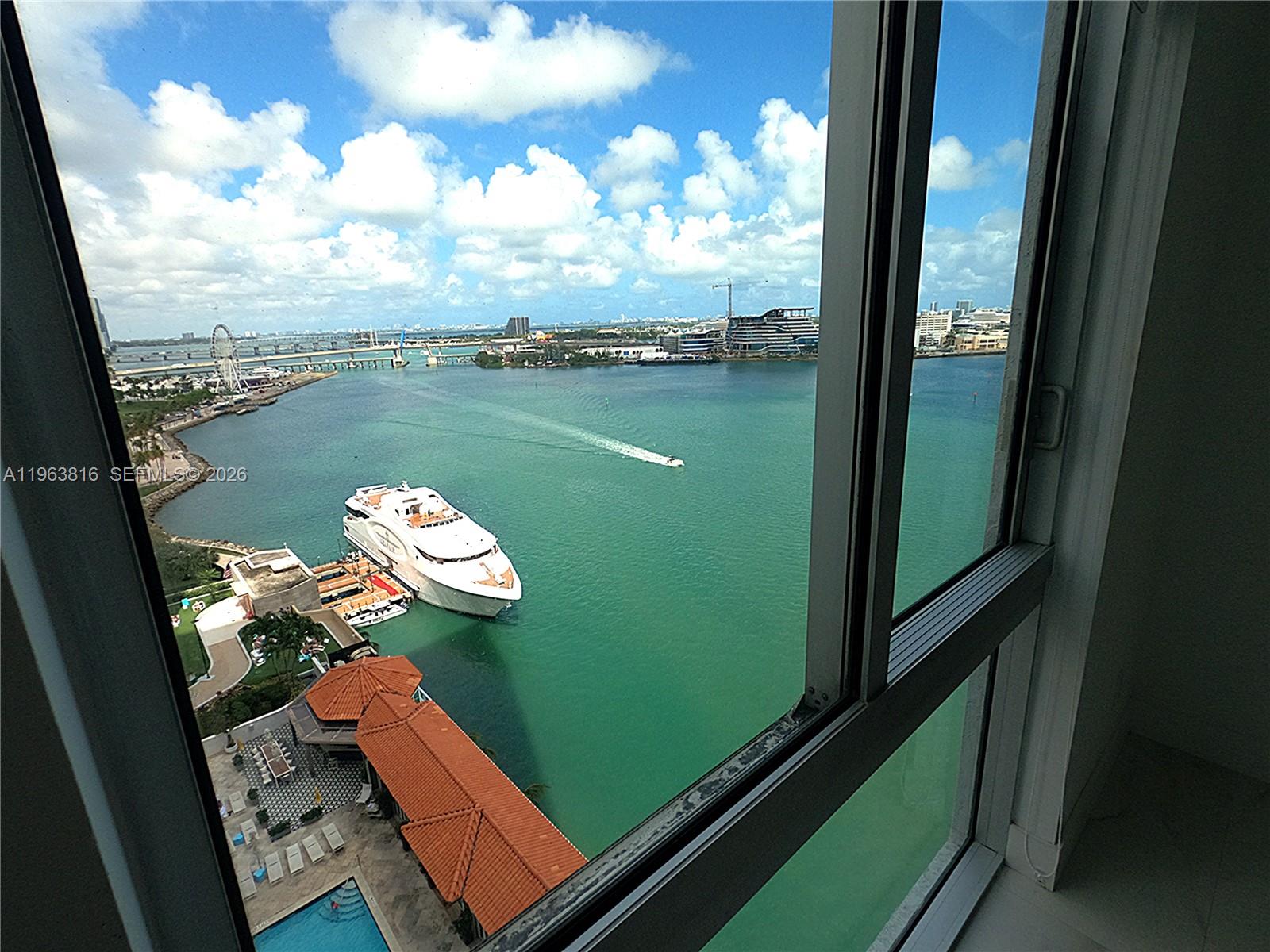 335 S Biscayne Blvd #1712, Miami FL 33131