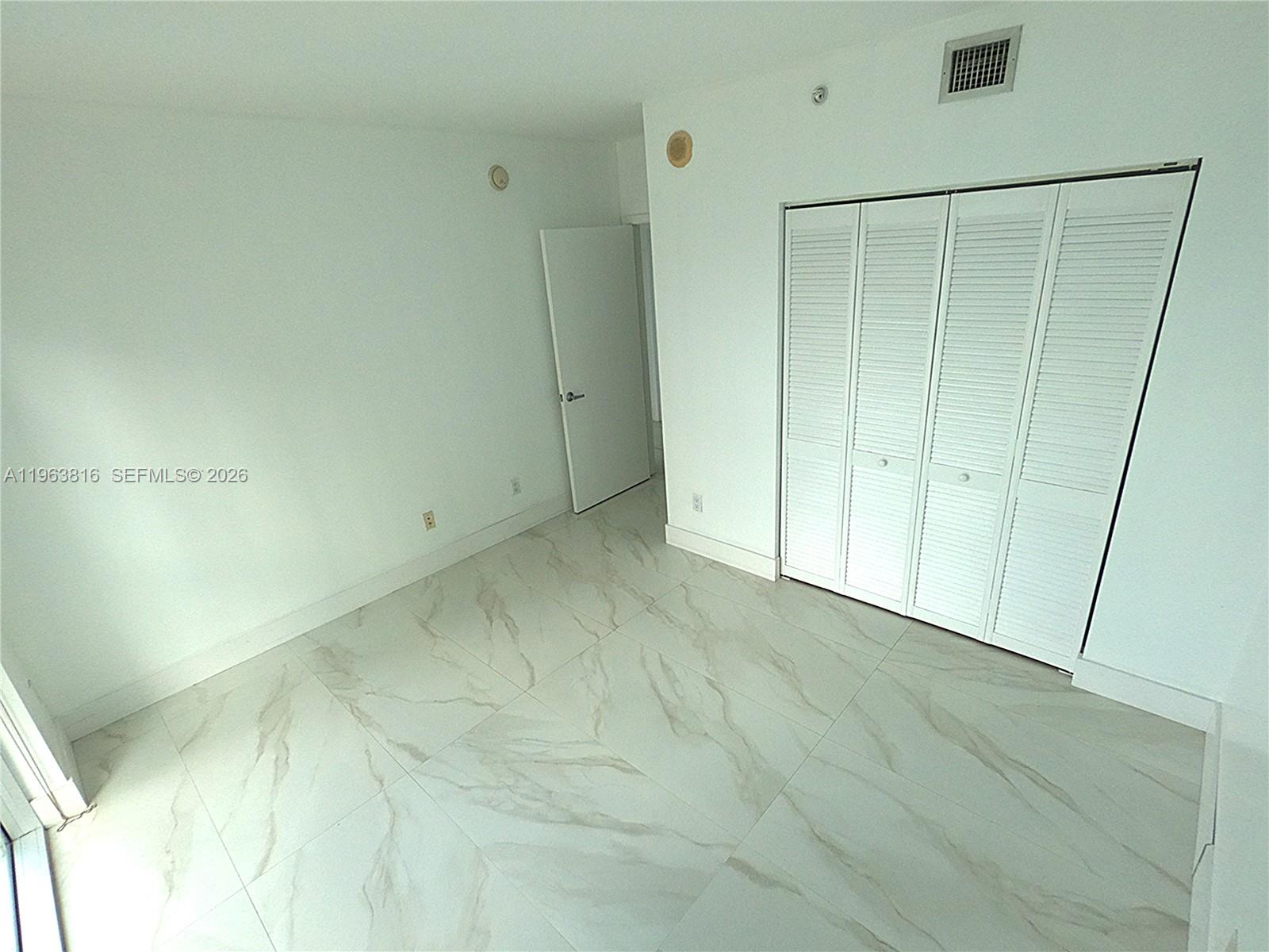 335 S Biscayne Blvd #1712, Miami FL 33131