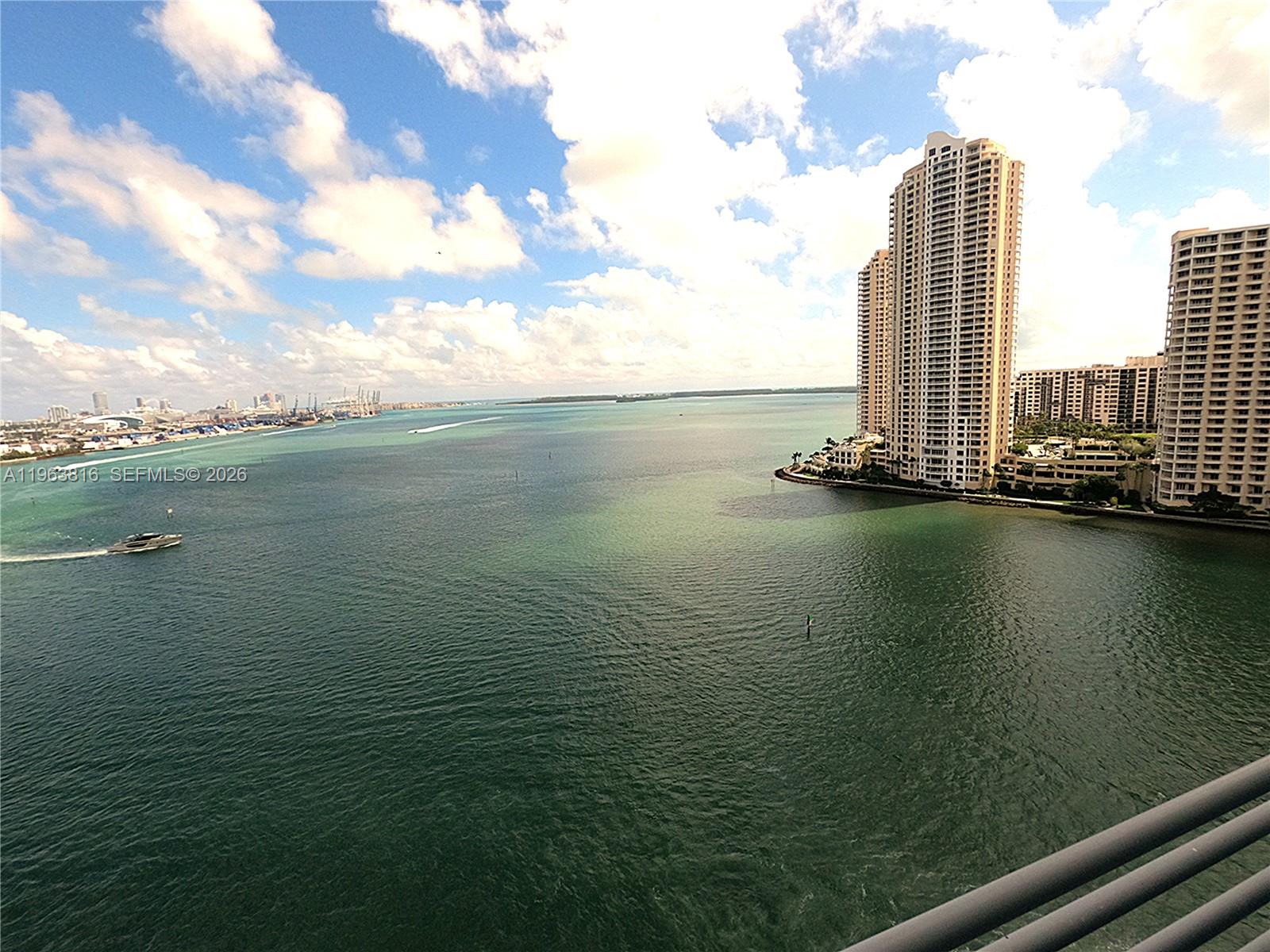 335 S Biscayne Blvd #1712, Miami FL 33131