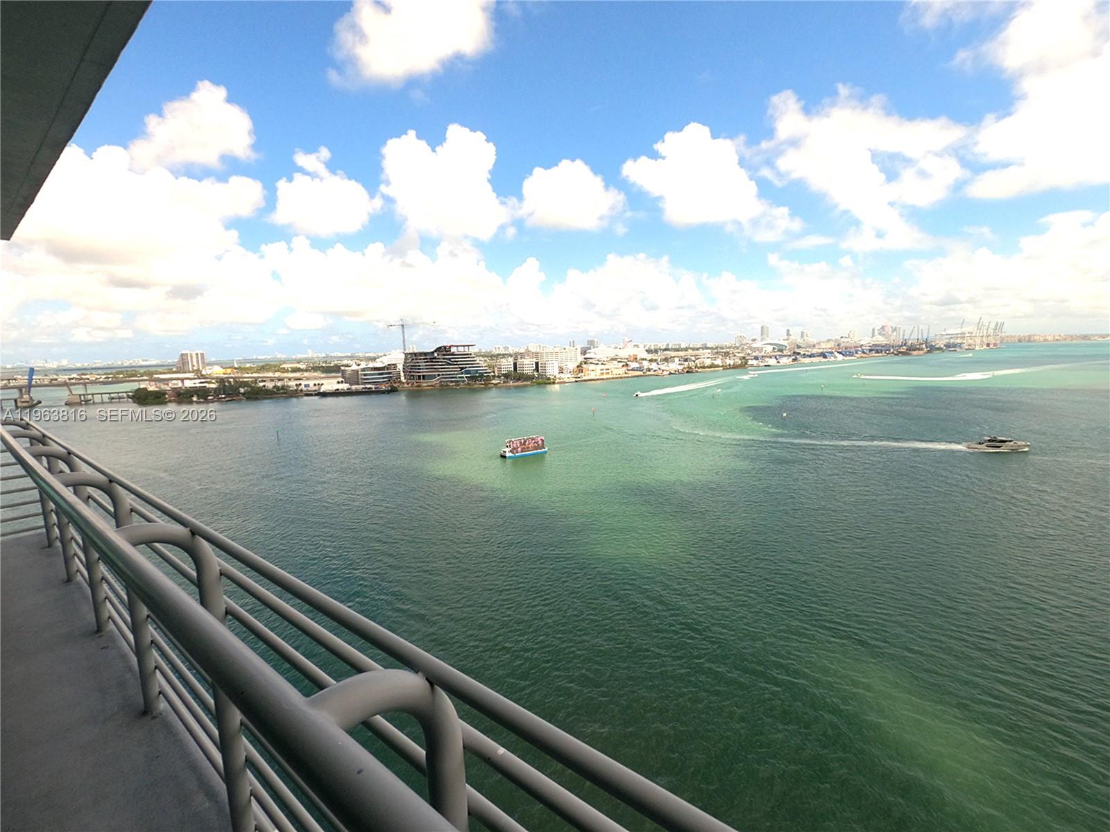 335 S Biscayne Blvd #1712, Miami FL 33131