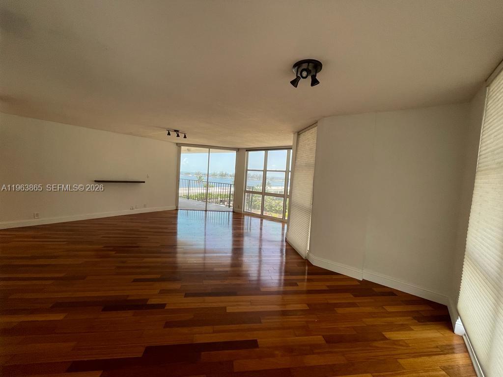 1865 Brickell Ave #A614, Miami FL 33129