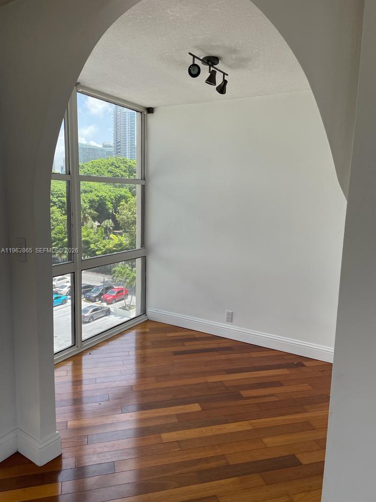 1865 Brickell Ave #A614, Miami FL 33129