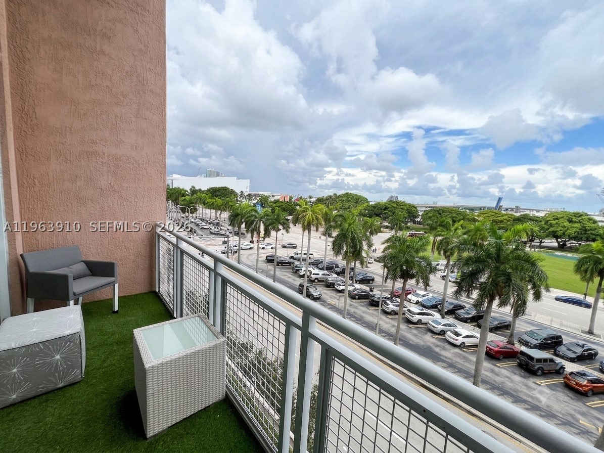253 NE 2nd St #433, Miami FL 33132