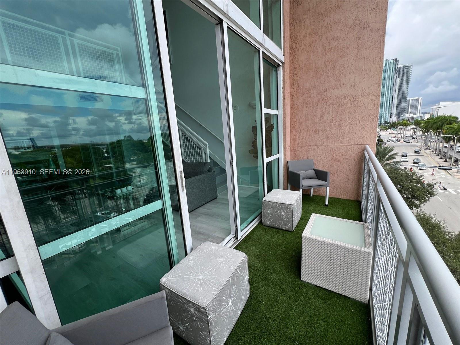 253 NE 2nd St #433, Miami FL 33132