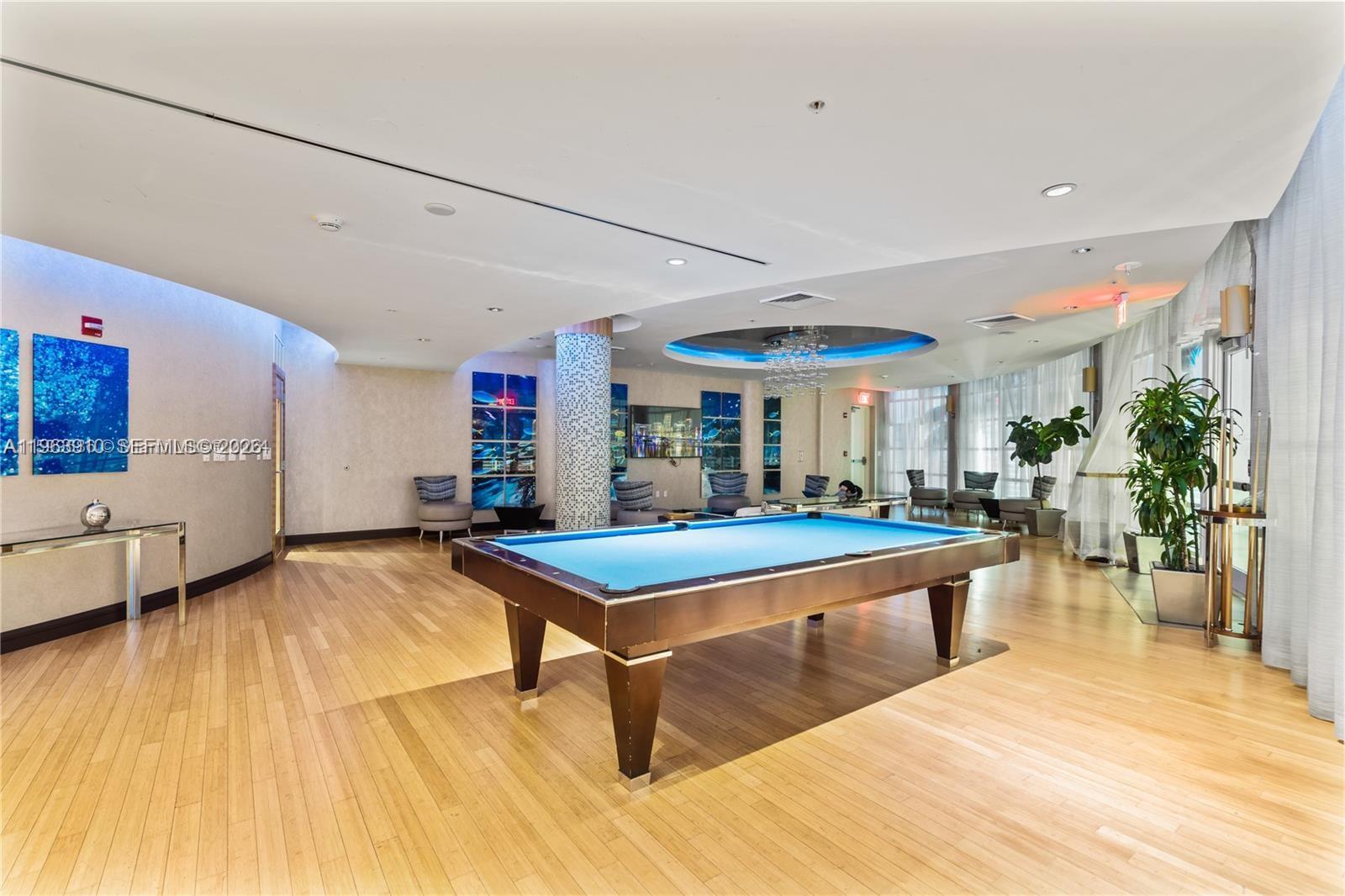 253 NE 2nd St #433, Miami FL 33132