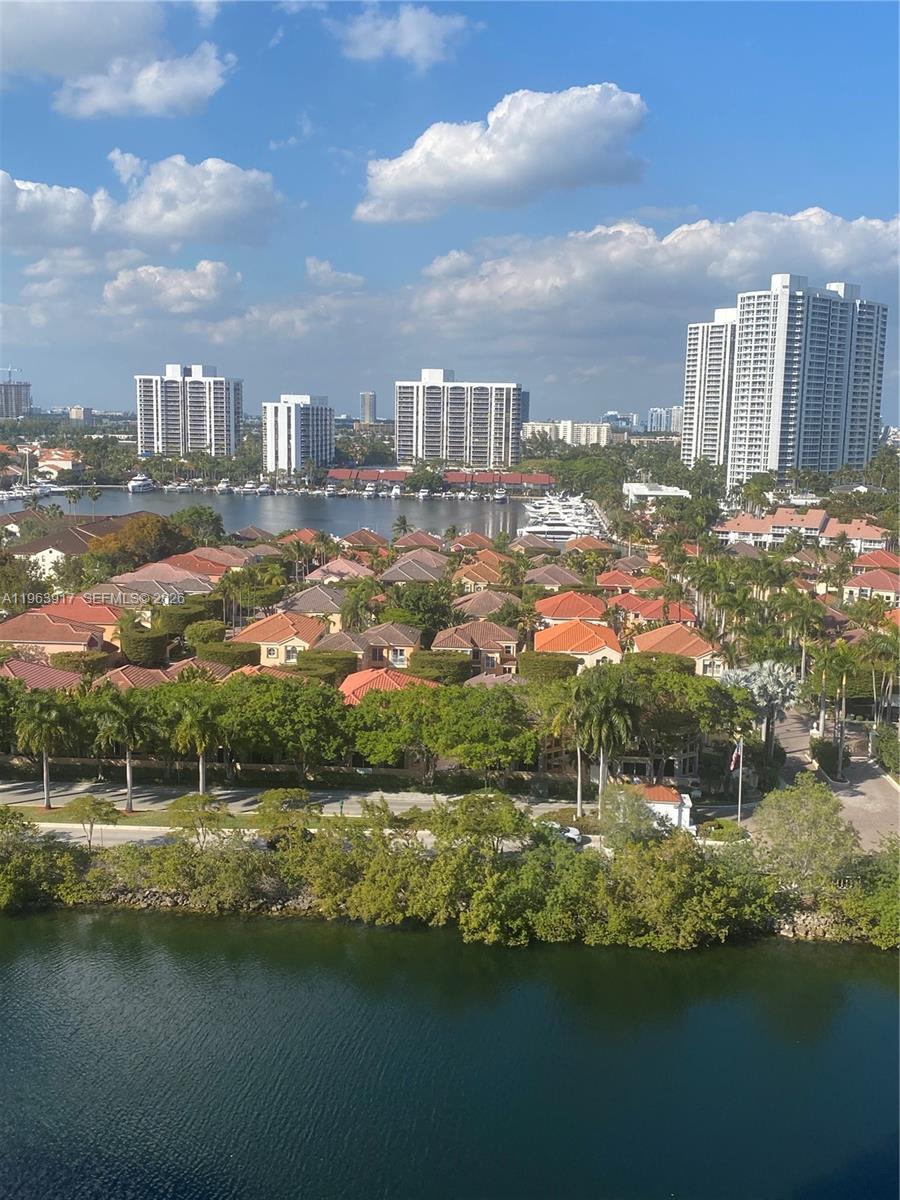 3701 N Country Club Dr #1502, Aventura FL 33180