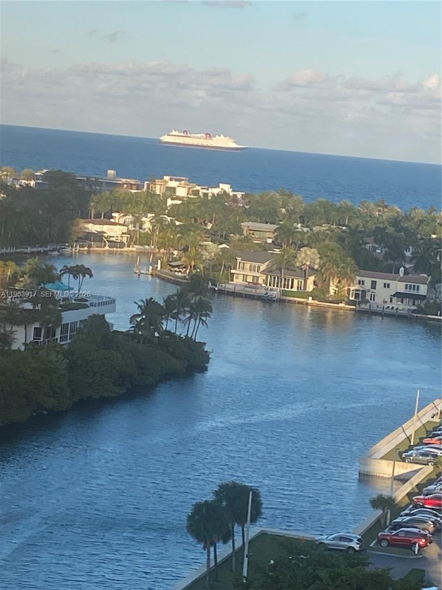 3701 N Country Club Dr #1502, Aventura FL 33180