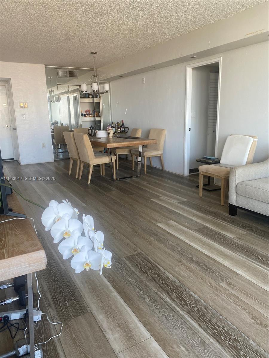 3701 N Country Club Dr #1502, Aventura FL 33180