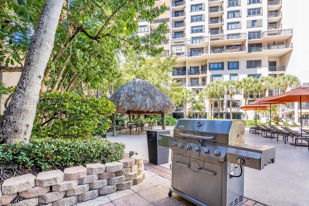 540 Brickell Key Dr #1619, Miami FL 33131