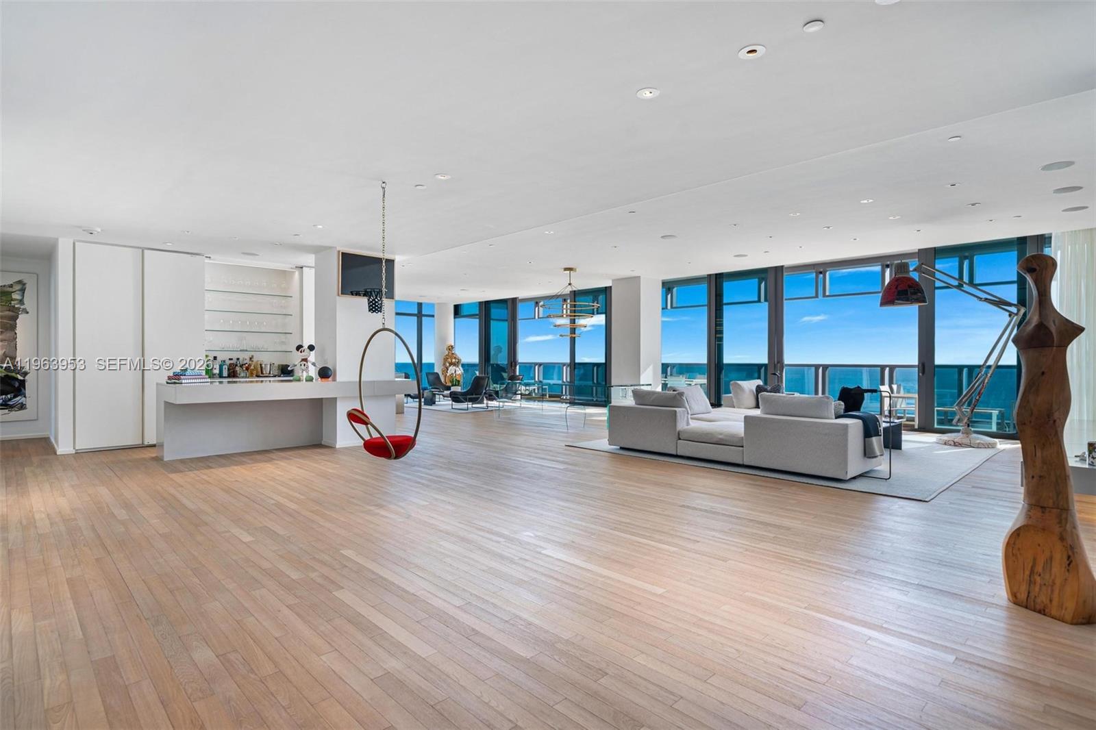 2901 Collins Ave #1501, Miami Beach FL 33140