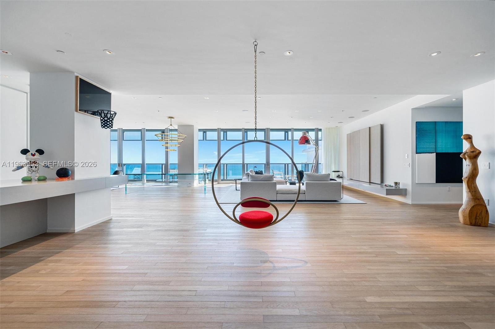 2901 Collins Ave #1501, Miami Beach FL 33140
