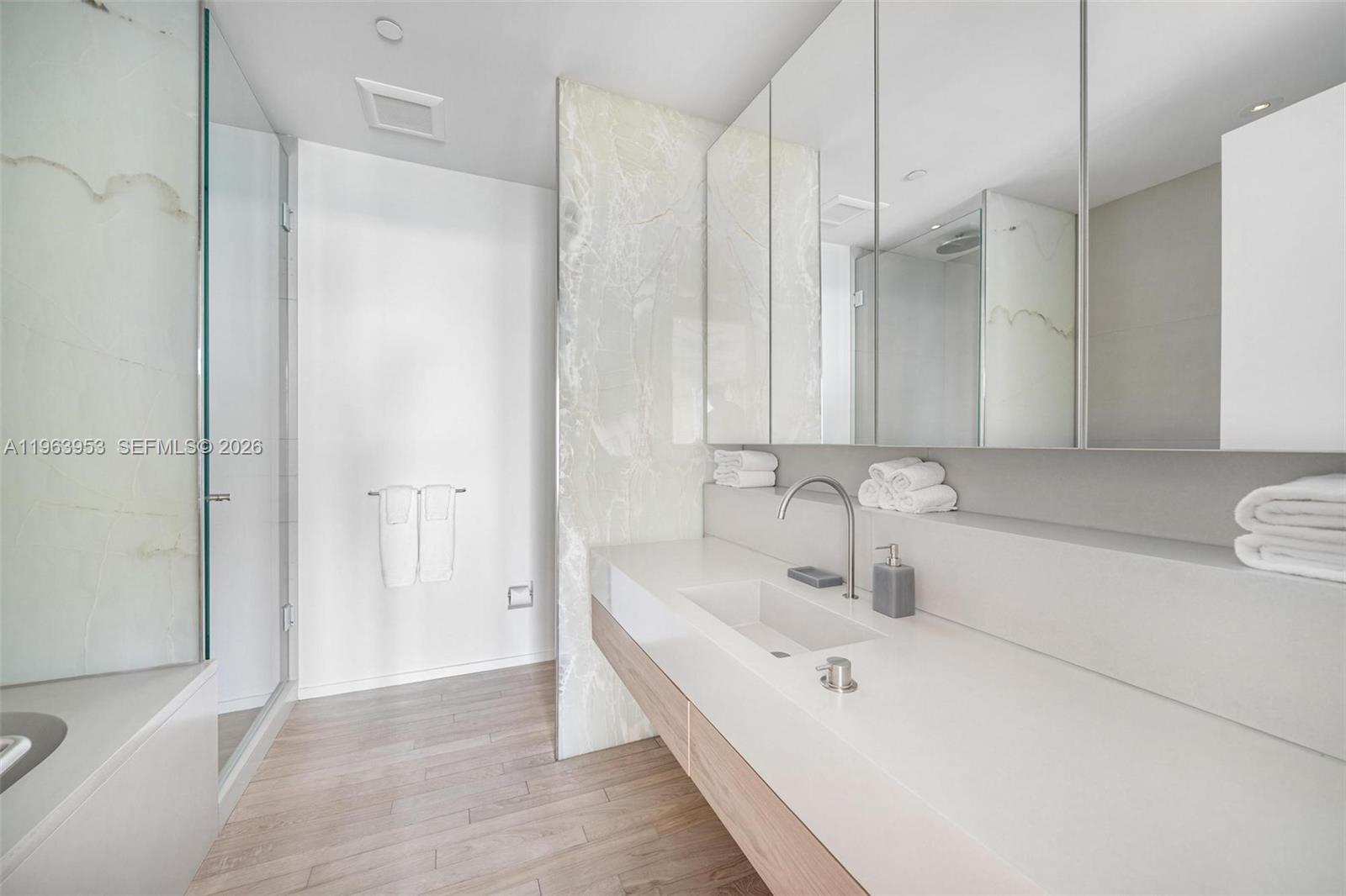 2901 Collins Ave #1501, Miami Beach FL 33140