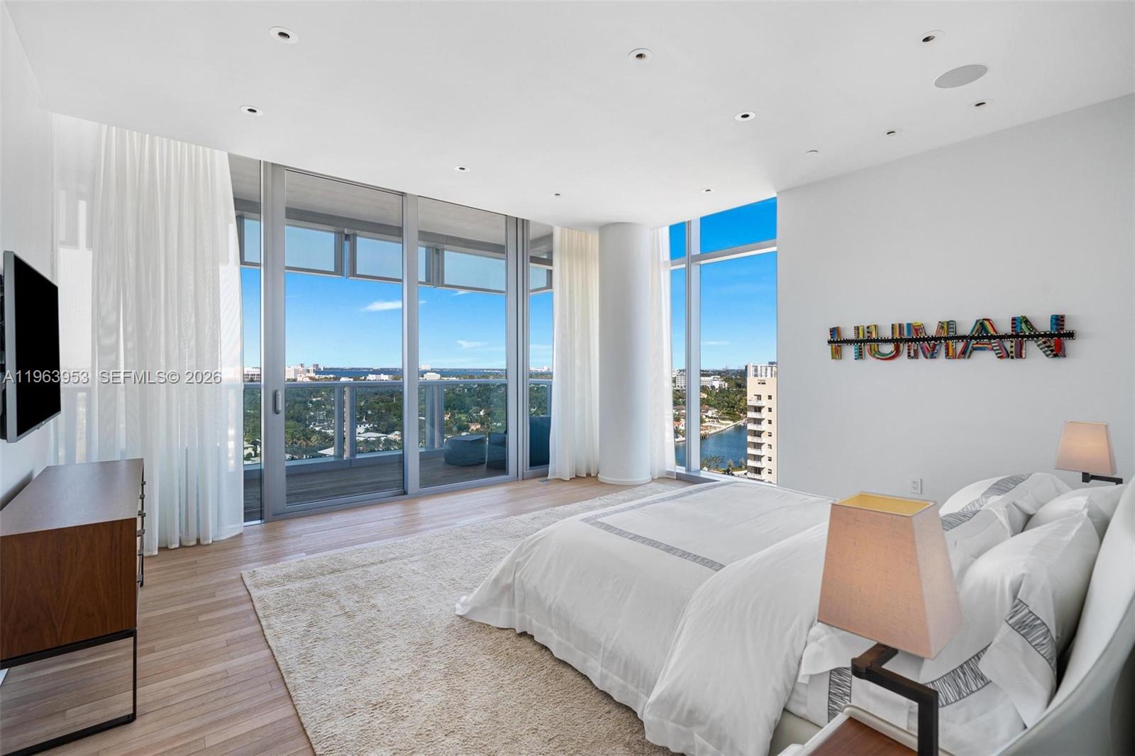 2901 Collins Ave #1501, Miami Beach FL 33140