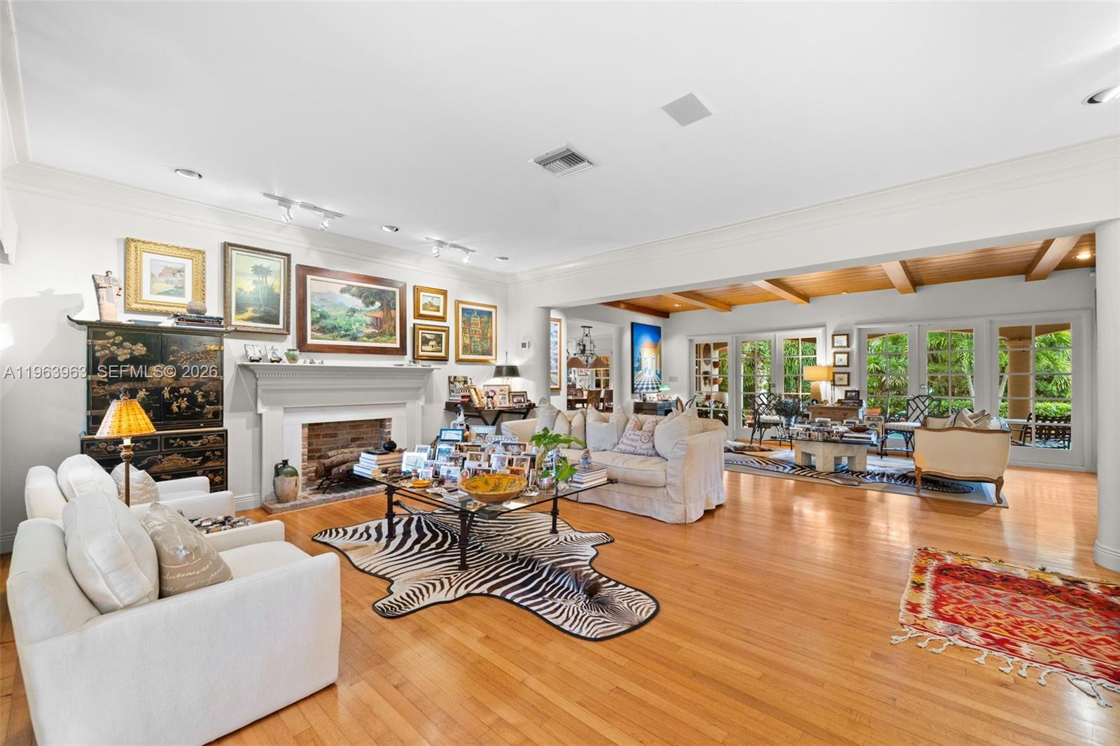 1255 Algardi Ave, Coral Gables FL 33146
