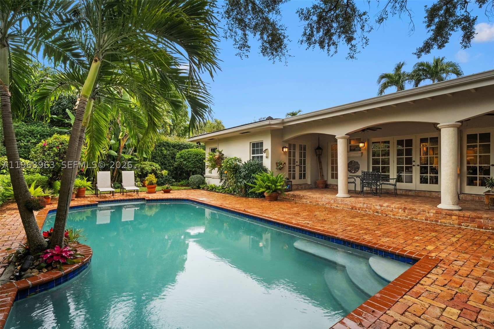 1255 Algardi Ave, Coral Gables FL 33146